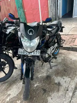Bajaj Pulsar 2015 Motorbike (Used)