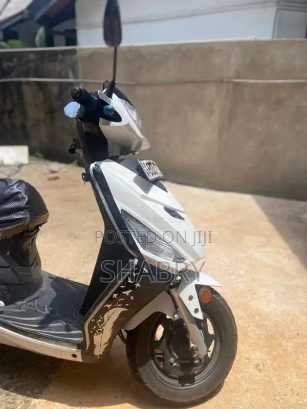 Hero Dash 2016 Motorbike (Used)