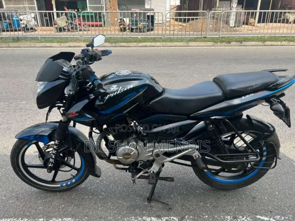 Bajaj Pulsar 2015 Motorbike (Used)