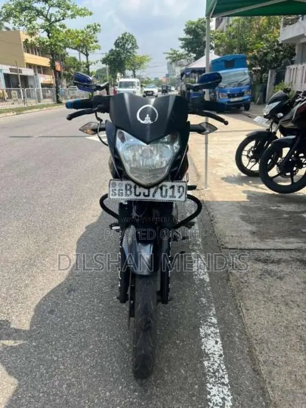 Bajaj Pulsar 2015 Motorbike (Used)