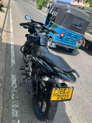 Bajaj Pulsar 2015 Motorbike (Used)