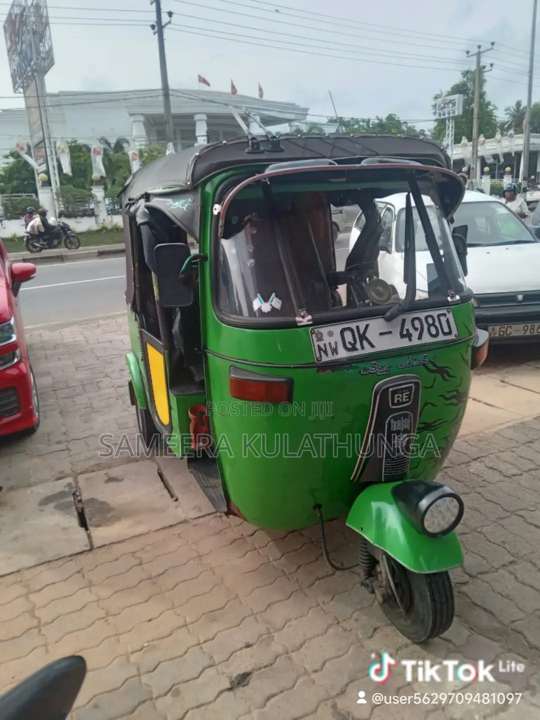 Bajaj RE 2007 Green
