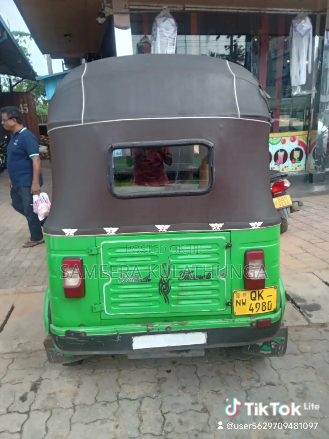 Bajaj RE 2007 Green
