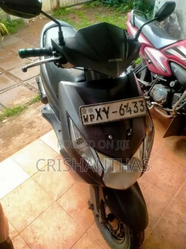 Honda Dio 2012 Motorbike (Used)