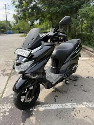 Suzuki Burgman 2018 Motorbike (Used)