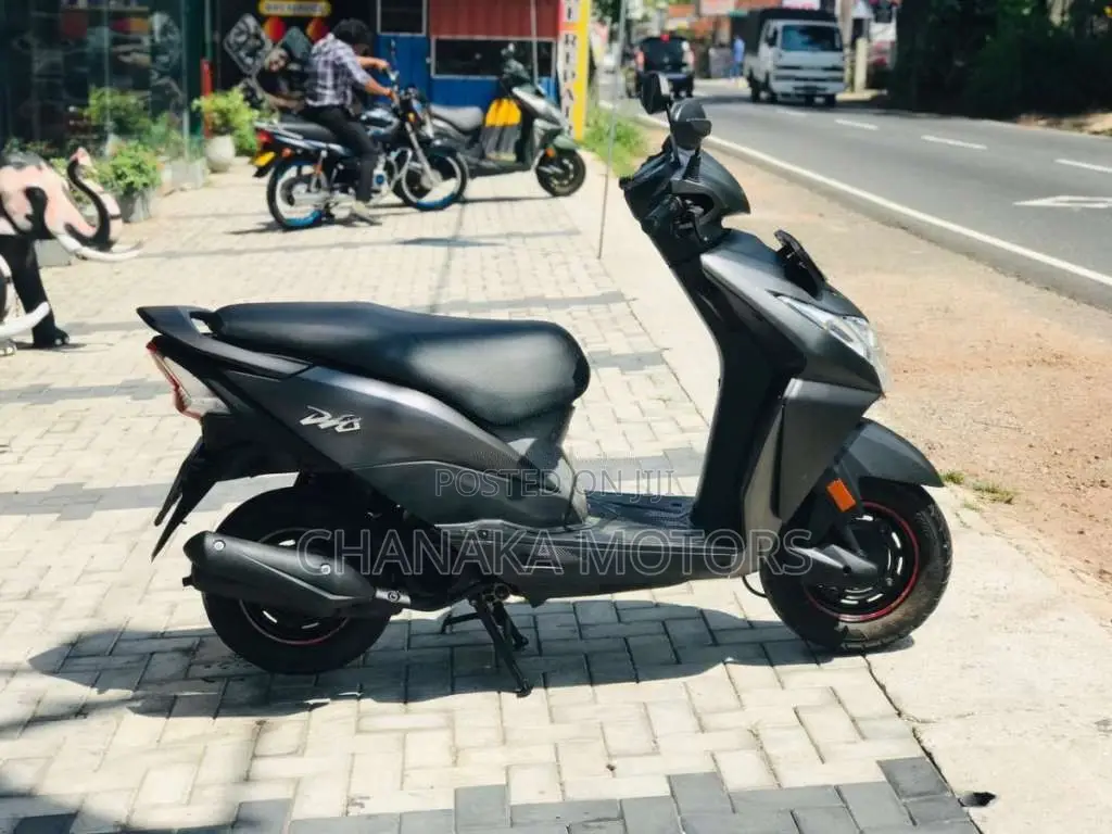 Honda Dio 2012 Motorbike (Used)