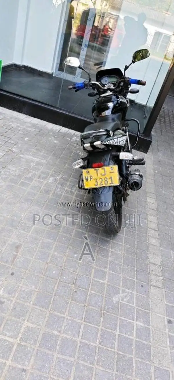 Bajaj Pulsar 180 2006 Motorbike (Used)