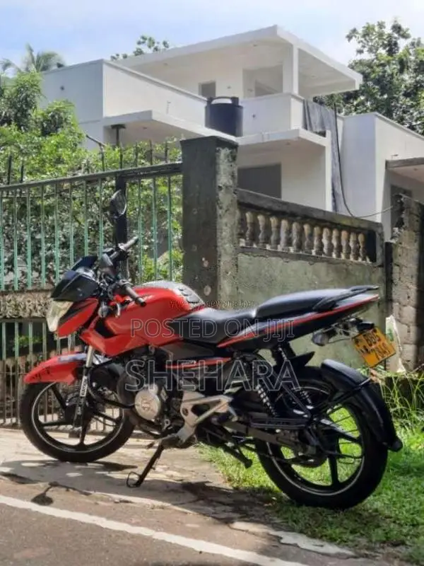 Bajaj Pulsar 2014 Motorbike (Used)