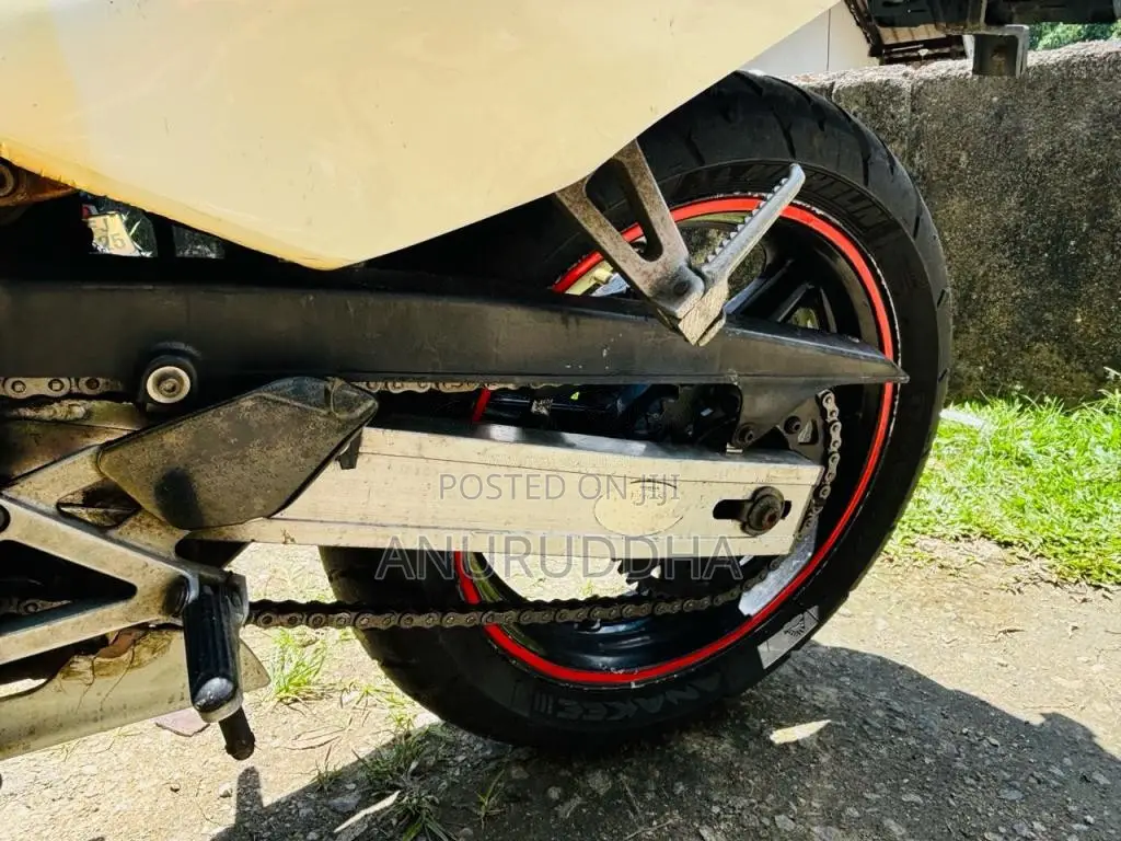Honda CBR 2010 Motorbike (Used)