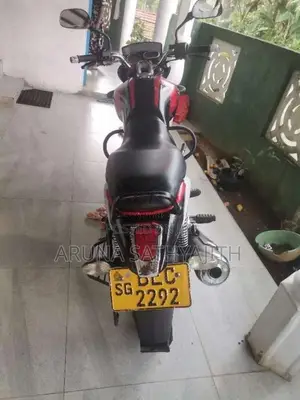 Bajaj V15 2016 Motorbike (Used)