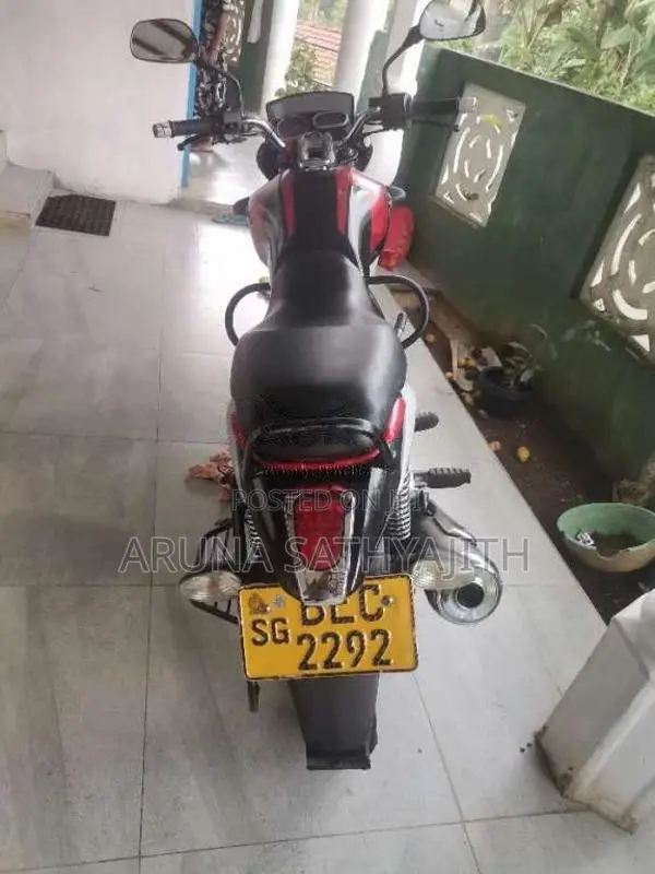 Bajaj V15 2016 Motorbike (Used)