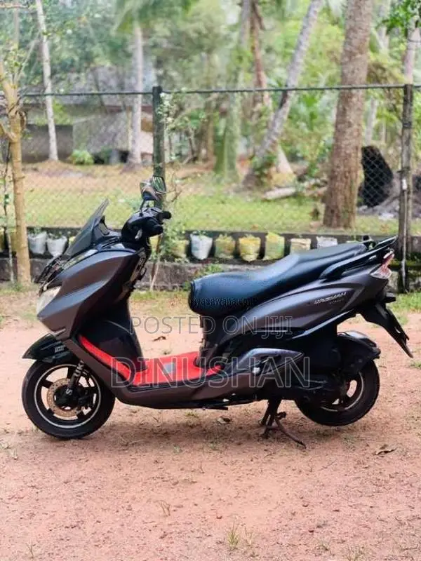 Suzuki BURGMAN 2019 Motorbike (Used)