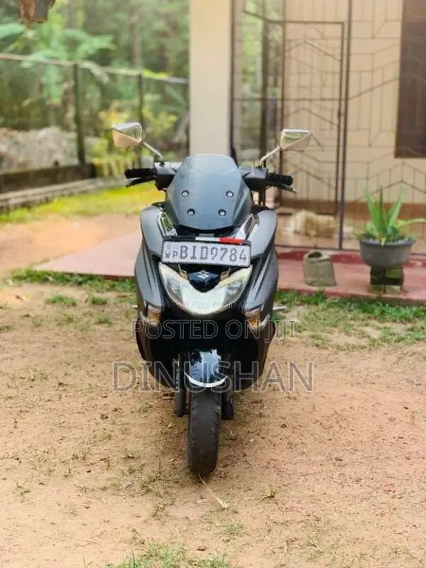 Suzuki BURGMAN 2019 Motorbike (Used)