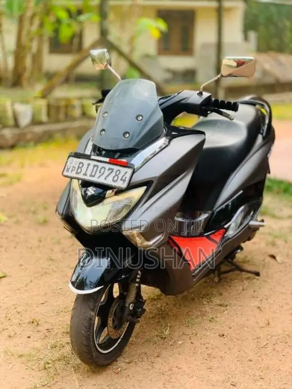 Suzuki BURGMAN 2019 Motorbike (Used)