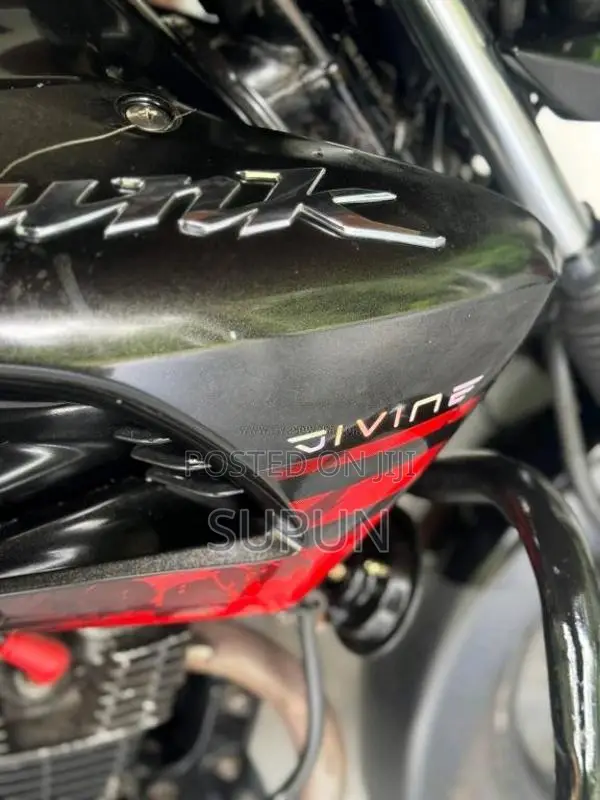 Hero Hunk 2016 Motorbike (Used)