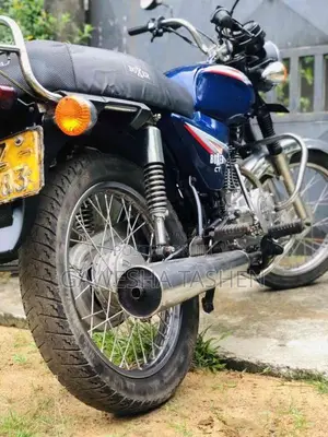 Bajaj Boxer 2002 Motorbike (Used)