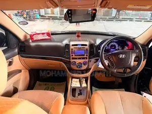 Hyundai Santa Fe 2011 SUV (Used)