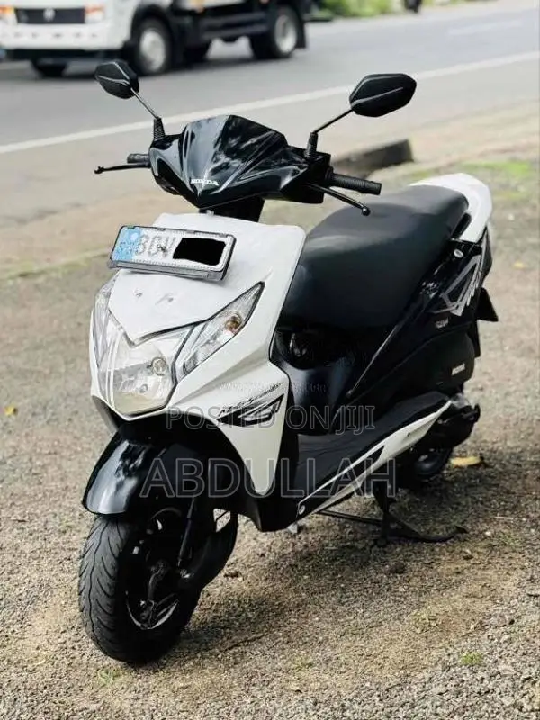 Honda Dio 2015 Motorbike (Used)