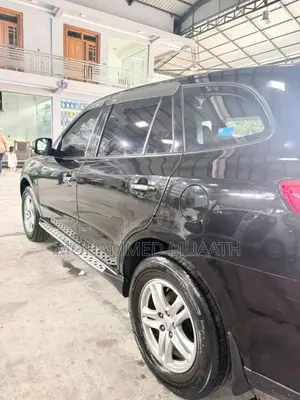 Hyundai Santa Fe 2011 SUV (Used)