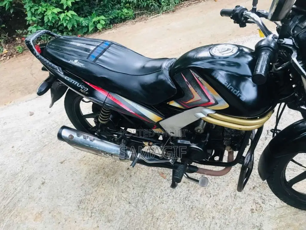 Mahindra Centuro 2015 Motorbike (Used)