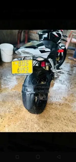 Bajaj Pulsar NS200 2016 Motorbike (Used)