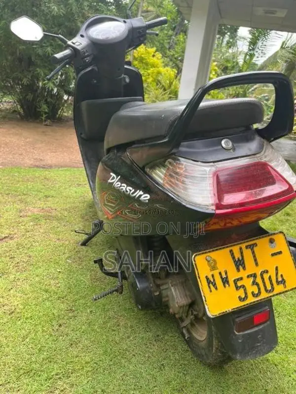 Hero Pleasure 2011 Motorbike (Used)