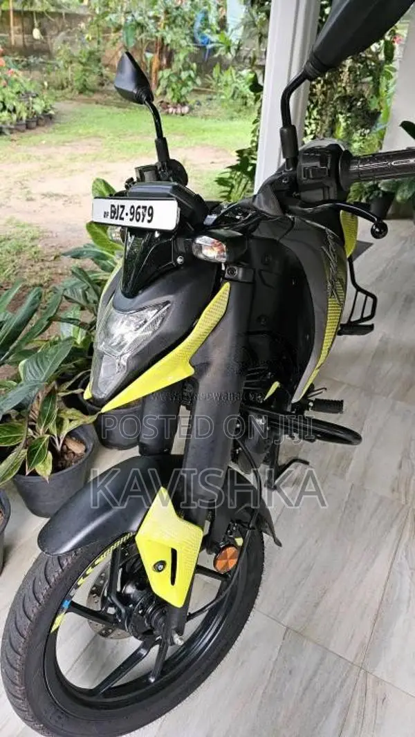 Bajaj Pulsar N125 2025 Motorbike (Used)