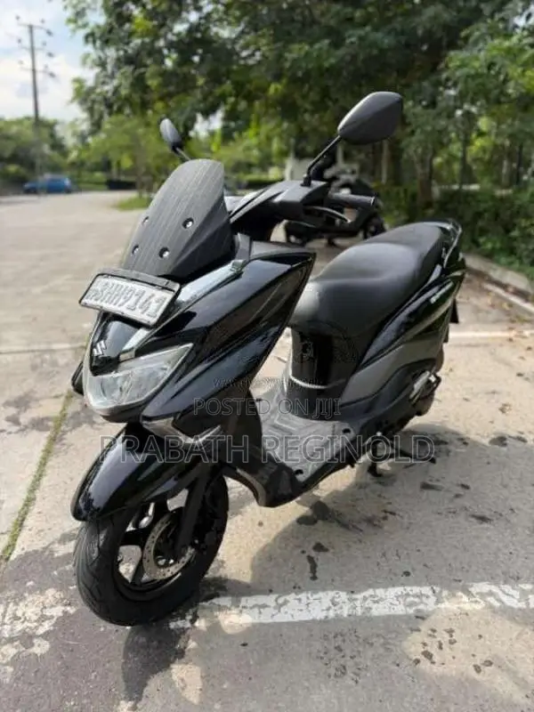 Suzuki BURGMAN 2018 Motorbike (Used)