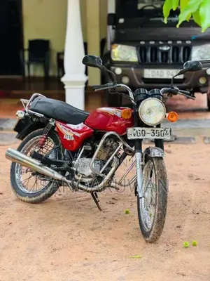 Bajaj Boxer 2002 Motorbike (Used)