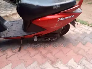 Hero Pleasure 2012 Motorbike (Used)