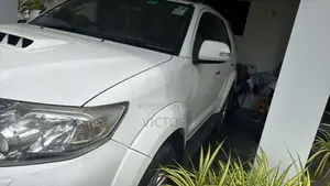 Toyota Fortuner 2015 SUV (Used)