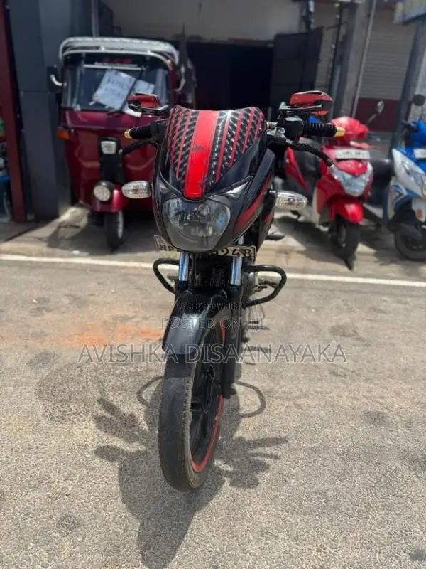 Bajaj Pulsar 2017 Motorbike (Used)