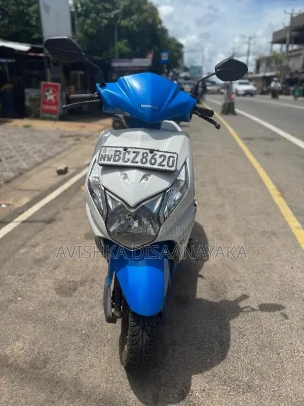 Honda Dio 2015 Motorbike (Used)