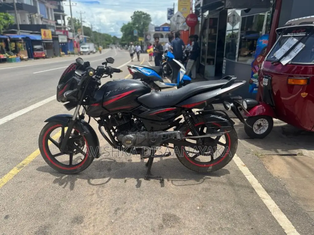 Bajaj Pulsar 2017 Motorbike (Used)
