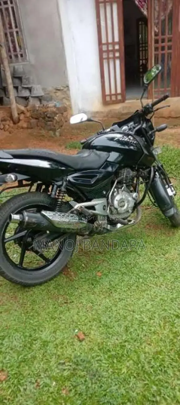 Bajaj Pulsar 2011 Motorbike (Used)