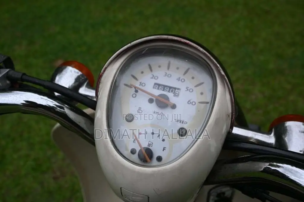 Honda Crea Scoopy 2014 Motorbike (Used)
