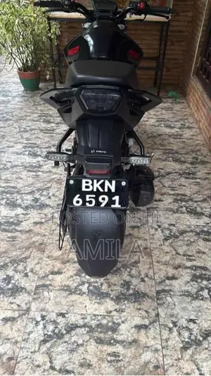 Hero Hunk 160 2026 Motorbike (Used)