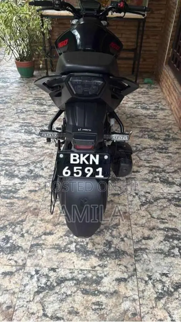 Hero Hunk 160 2026 Motorbike (Used)