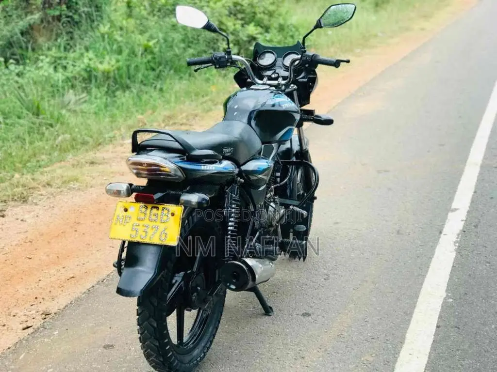Bajaj Discover 100 2017 Motorbike (Used)
