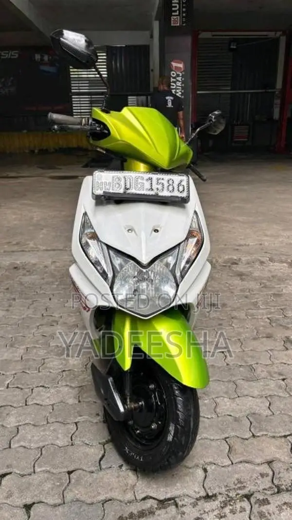Honda Dio 2015 Motorbike (Used)