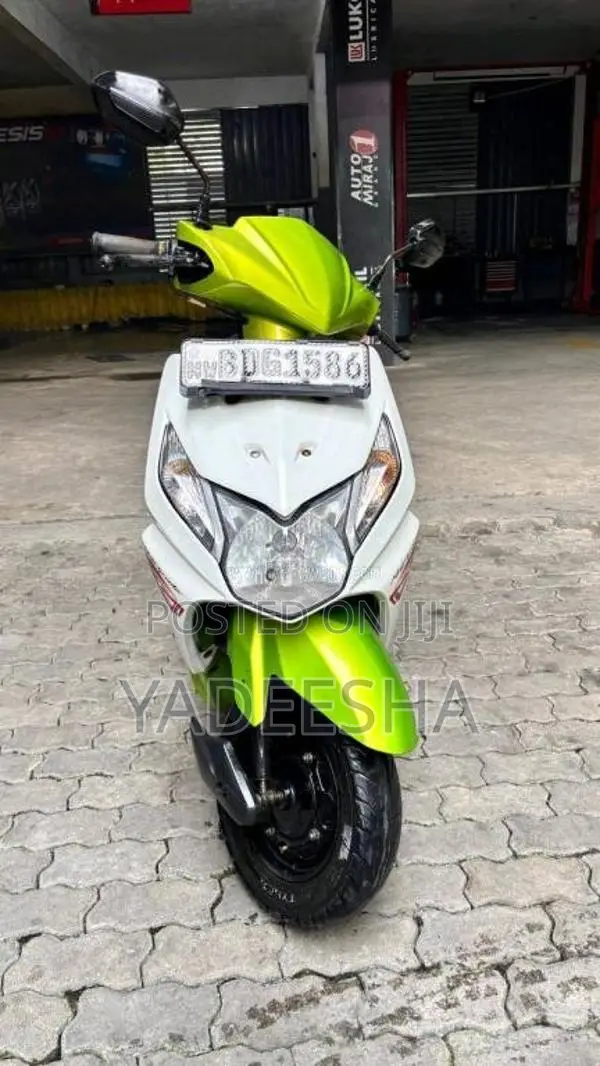 Honda Dio 2015 Motorbike (Used)