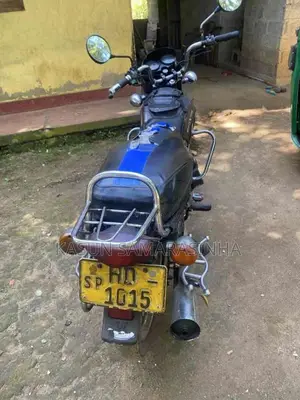 Bajaj Boxer 2003 Motorbike (Used)