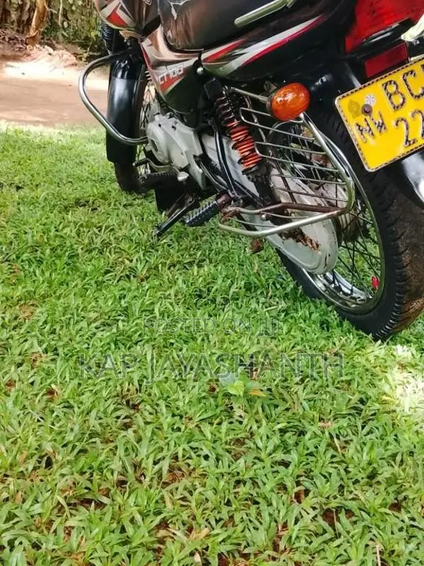 Bajaj CT-100 2015 Motorbike (Used)