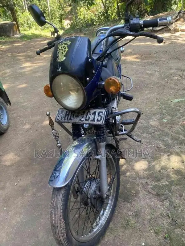 Bajaj Boxer 2003 Motorbike (Used)