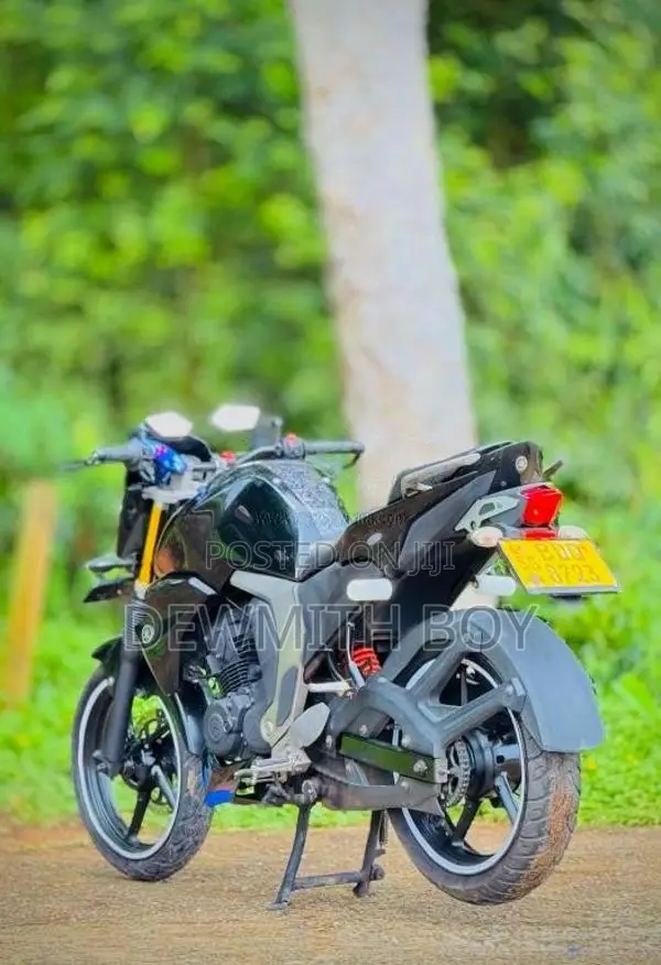 Yamaha FZ 2015 Motorbike (Used)