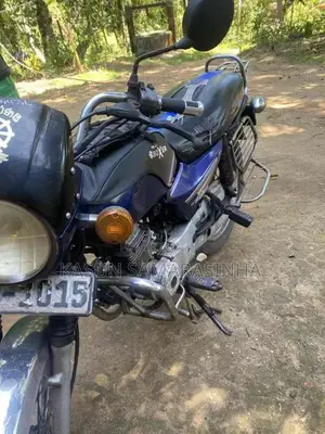Bajaj Boxer 2003 Motorbike (Used)