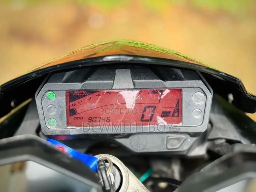 Yamaha FZ 2015 Motorbike (Used)