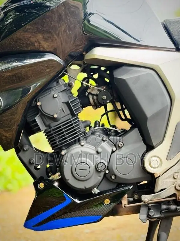 Yamaha FZ 2015 Motorbike (Used)