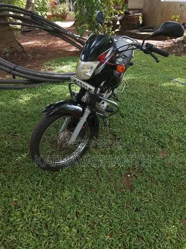 Bajaj CT-100 2015 Motorbike (Used)