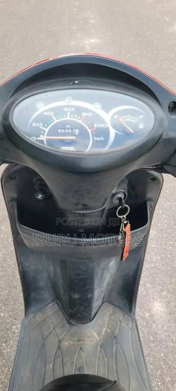 Hero Pleasure 2012 Motorbike (Used)